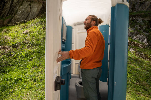 Portable Toilet Options We Offer in Pontoon Beach, IL