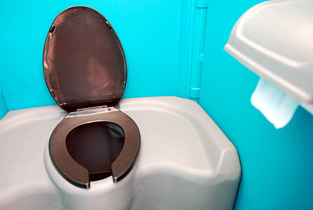 Portable bathroom rental in Pontoon Beach, IL